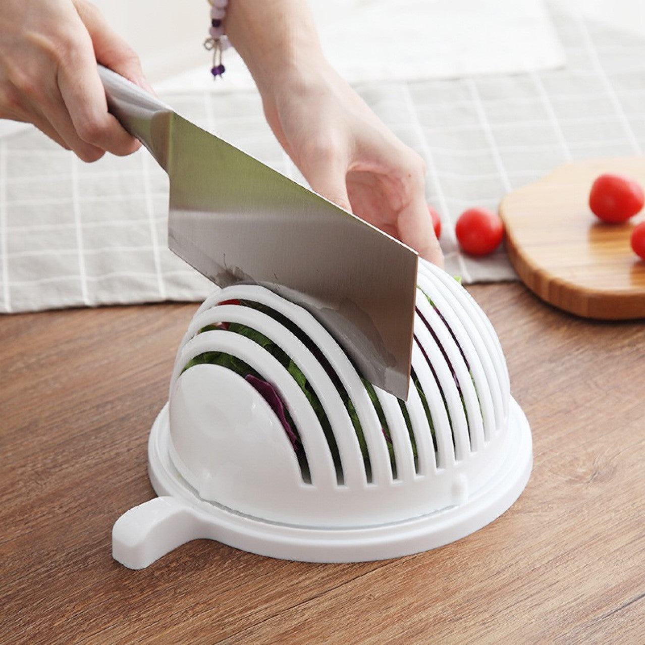 Quick Salad Cutter Bowl